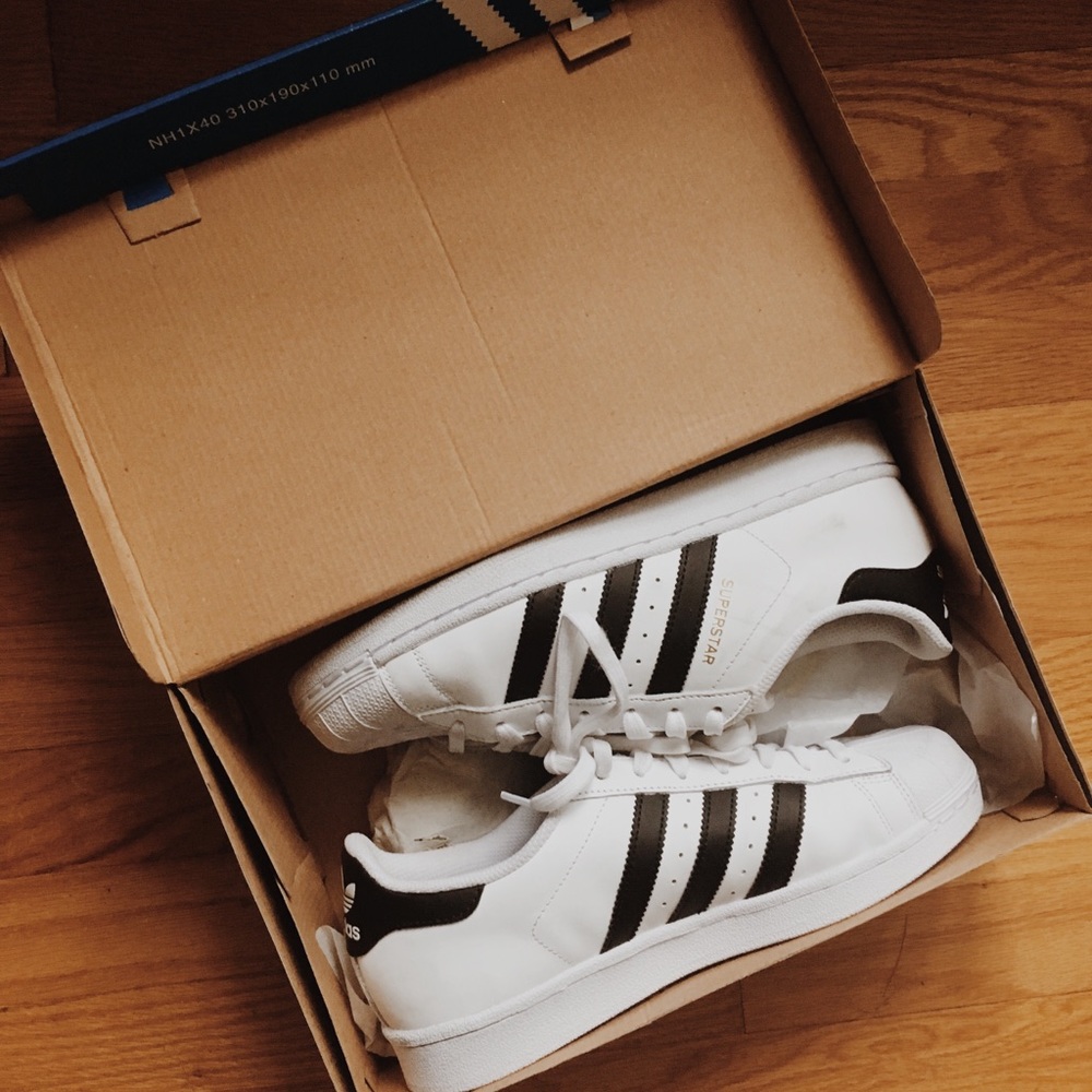 Adidas Superstars ✨